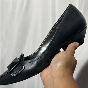 Carriage Court Women's Black Heels Size 8.5 Preowned